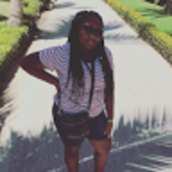 Meet your Posher, Faith - Picture 1 of 1